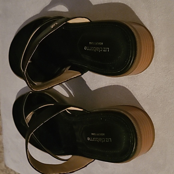 LIZ CLAIBORNE WOMEN'S BLACK DRESS SANDALS SIZE 7 - Picture 3 of 15